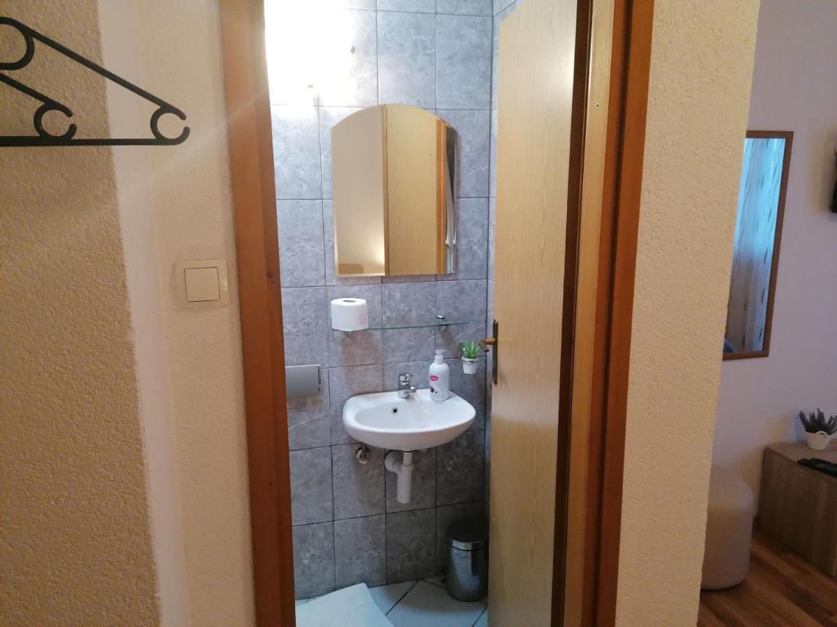 Apartment And Rooms Nevenka Poljanak Zewnętrze zdjęcie
